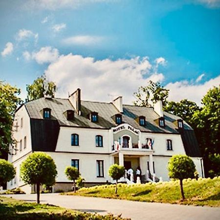 Hotel Palac W Myslecinku Бидгошч Екстериор снимка