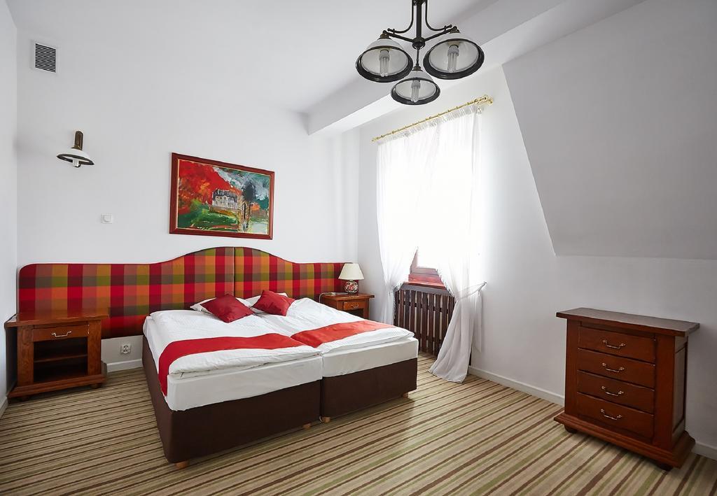 Hotel Palac W Myslecinku Бидгошч Стая снимка