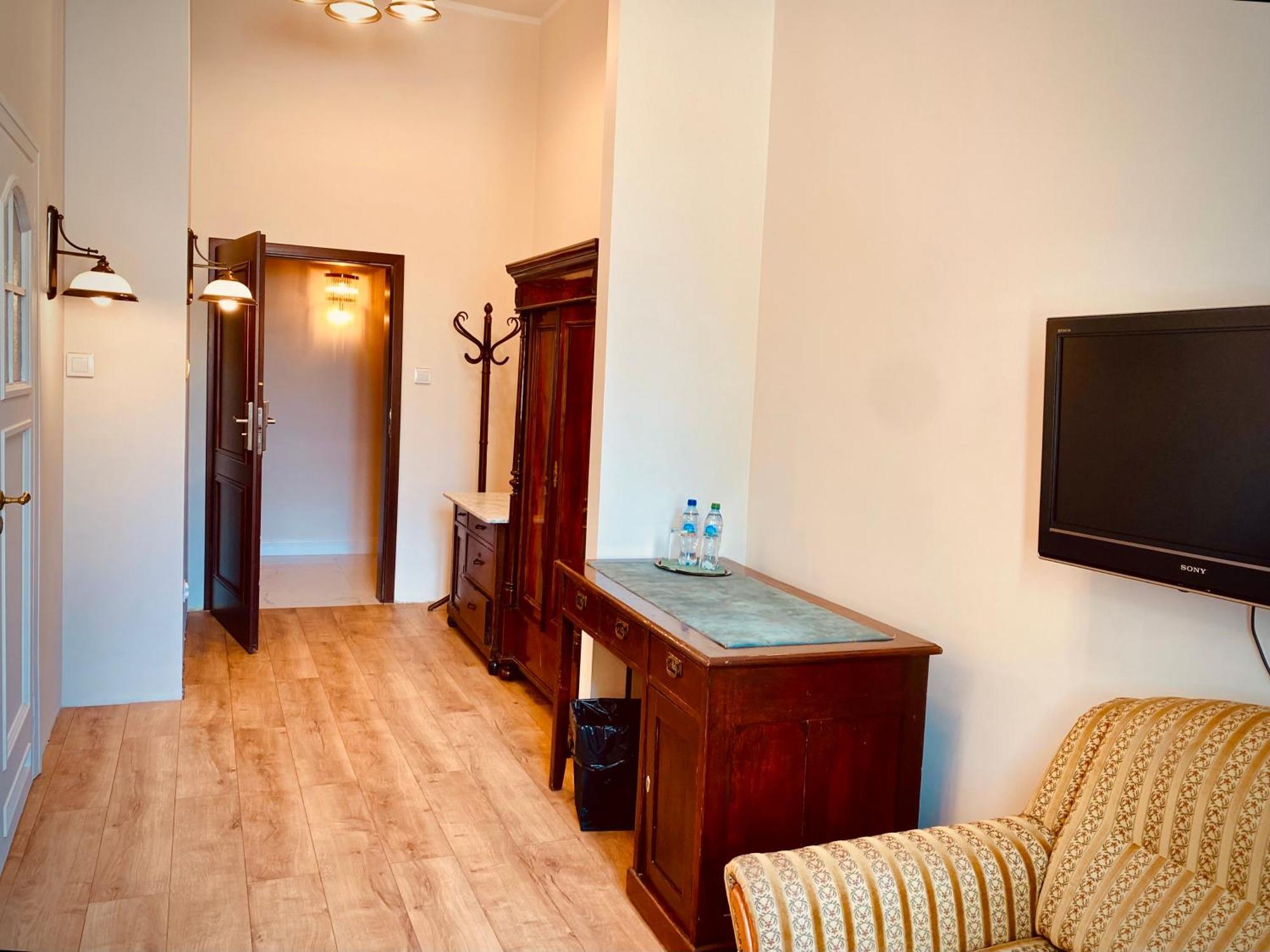 Hotel Palac W Myslecinku Бидгошч Екстериор снимка